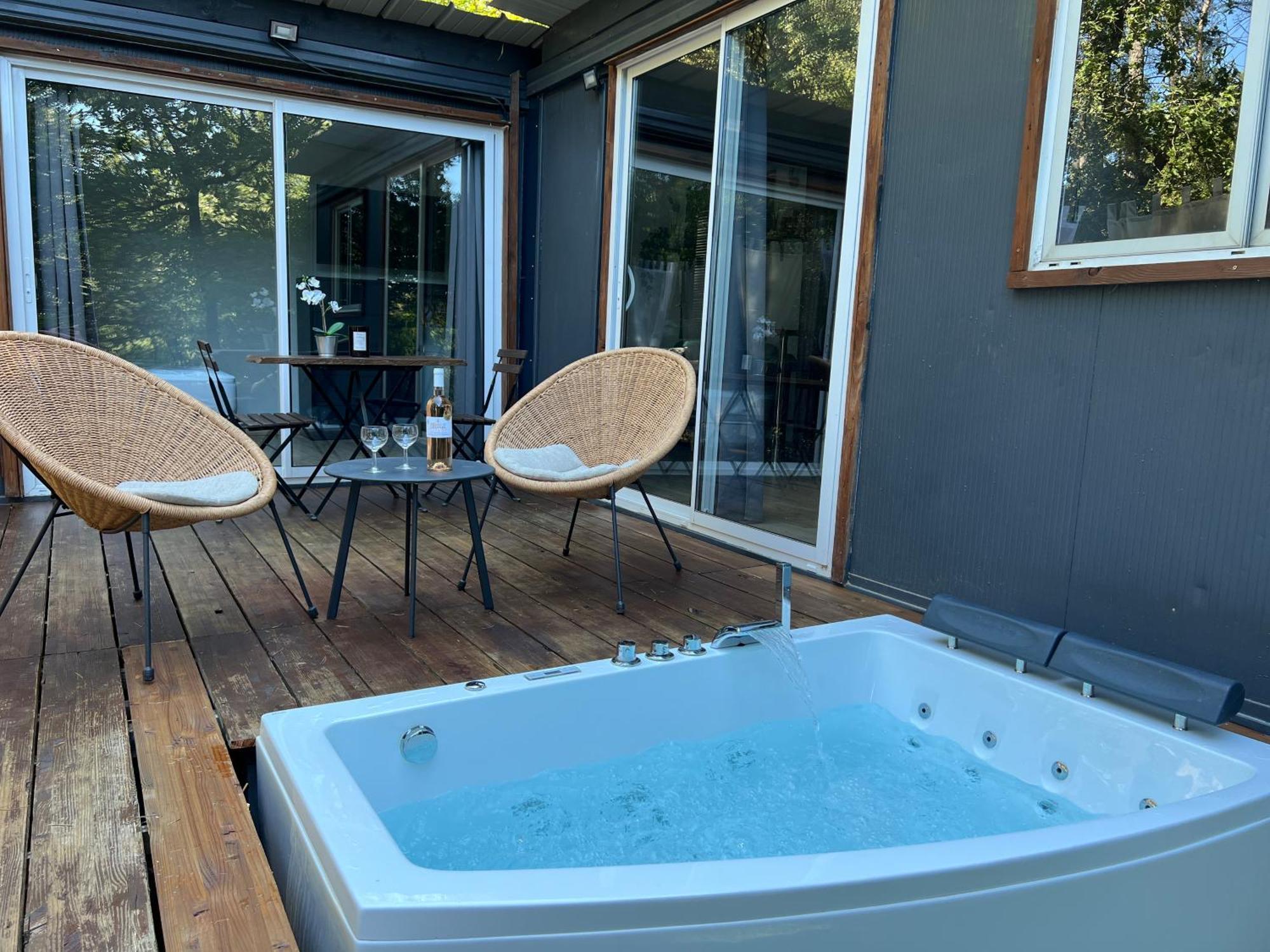 Superbe Cabane Jacuzzi Jardin Clim Wifi Parking Meyreuil Zewnętrze zdjęcie